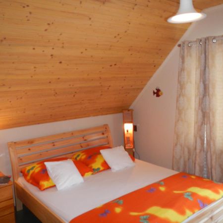 Vakacio Apartman Balatonalmadi Bagian luar foto