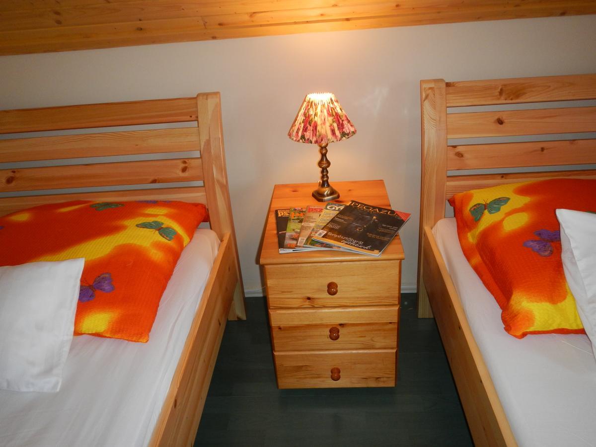 Vakacio Apartman Balatonalmadi Bagian luar foto