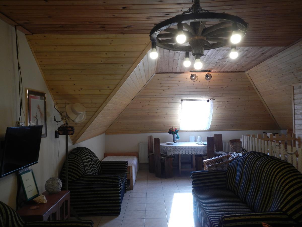 Vakacio Apartman Balatonalmadi Bagian luar foto